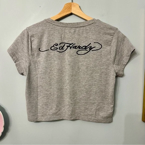 Ed Hardy Gray Cropped Top Tee Y2K Love Hearts Flash Tattoo Size Large Signature - Picture 2 of 8